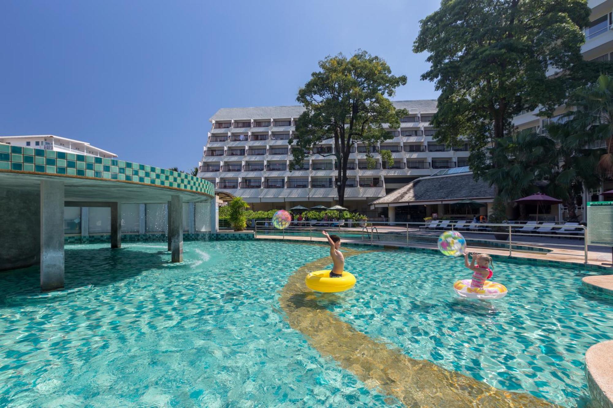 מלון Andaman Embrace Patong, Phuket מראה חיצוני תמונה